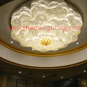 Luxury Hotel Lobby Chandelier