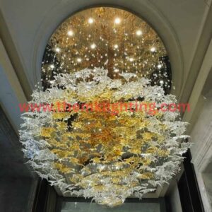 Leaf Chandelier – Nature Inspired Crystal Design for Banquet Halls & Villas